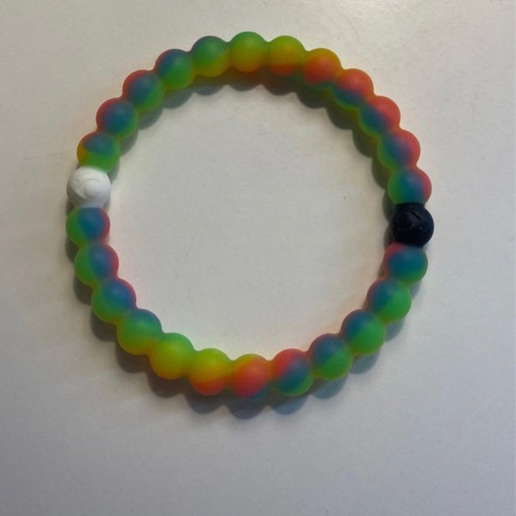 lokai bracelet set (7) - Picture 4 of 8